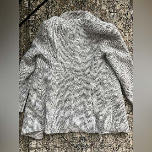 VICI Tayshia Gray Herringbone Coat - Picture 8 of 11